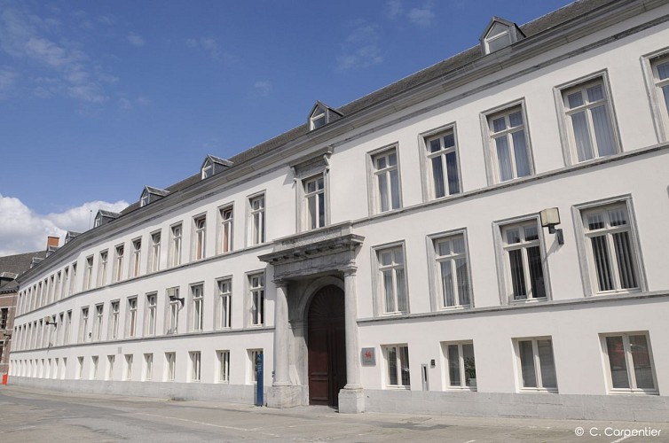 Mons, Place Du Béguinage