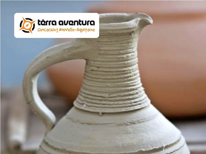 Cruche_Maison_Poterie_Sadirac_Terra_Aventura