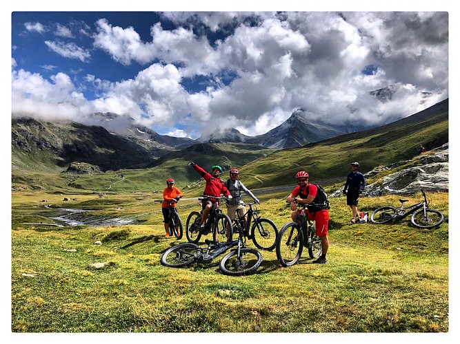 Ecole VTT descente & enduro / VTT électrique - Bicycles Concept