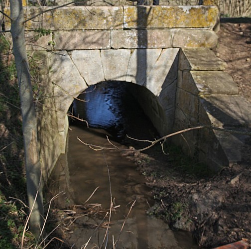 Rennemoulin, ponceau de l'Oisemont