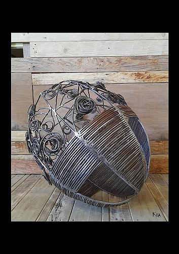 Karine Halloucherie - Metal sculpture