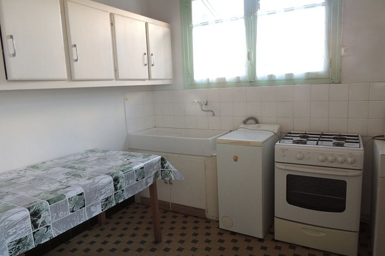 MAISON PROCHE DE L'EMBARCADÈRE DE L'ILE DE RÉ À LA TRANCHE SUR MER.