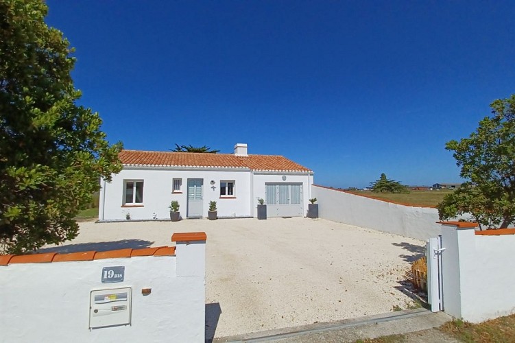 Maison de vacances à La Guérinière avec SPA intérieur. NOUVEAU ! Piscine privée.