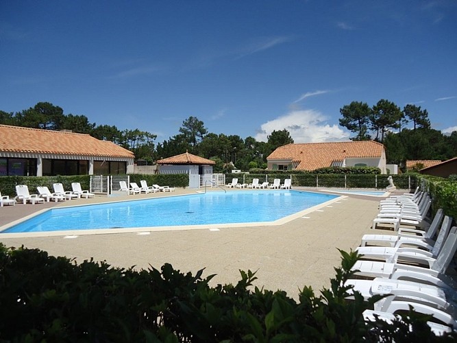 Maison en location de vacances avec piscines collectives
