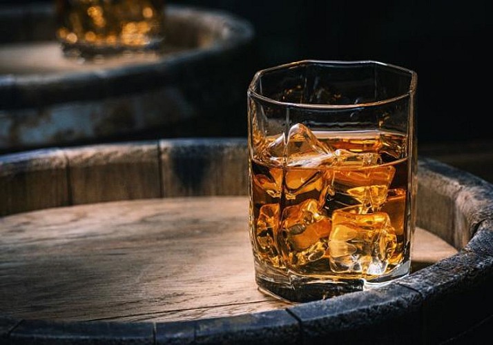 Visite guidée d’une distillerie à La Réunion, avec dégustation