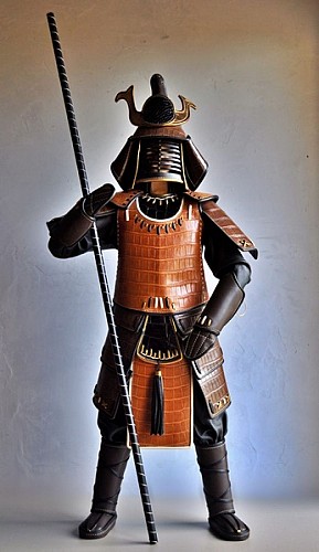 Sculptures cuir_Annie Delemarle_samouraimarron