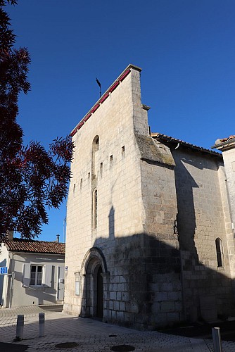 Eglise Saint-Michel de l’Isle d’Espagnac