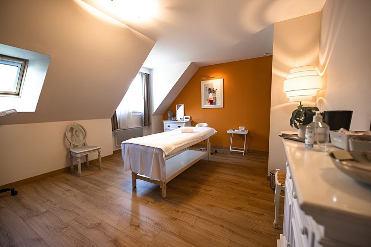 Tulip Inn Honfleur _massages