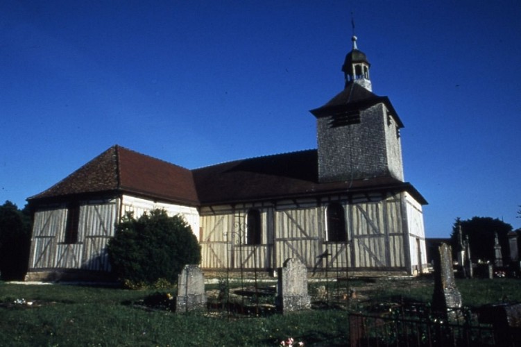 Mathaux et son église à pans de bois
