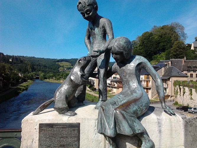 The Statue of the Marmots