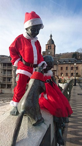 The Statue of the Marmots for Christmas