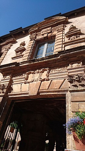 Entrée du cloître des Augustins