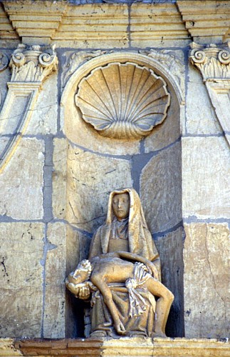 la pieta de l'église de Prades d'Aubrac