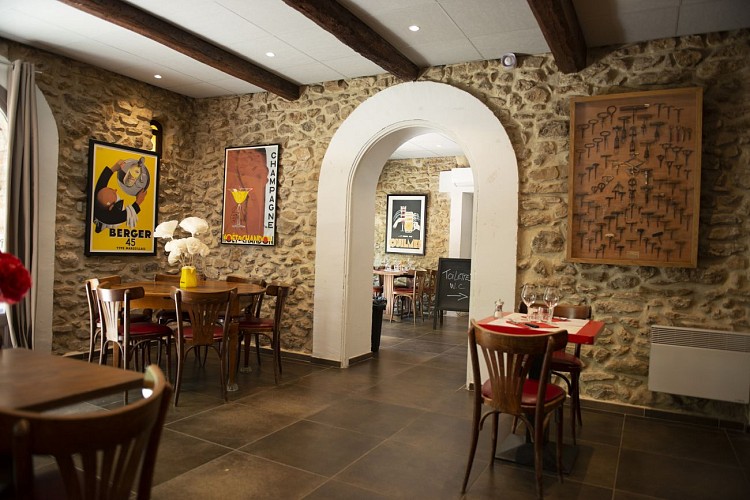 Les Acacias Restaurant