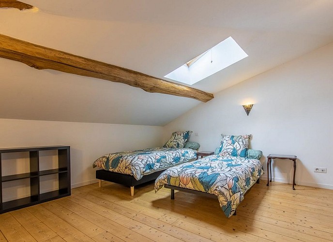 Chambre deux lits simples