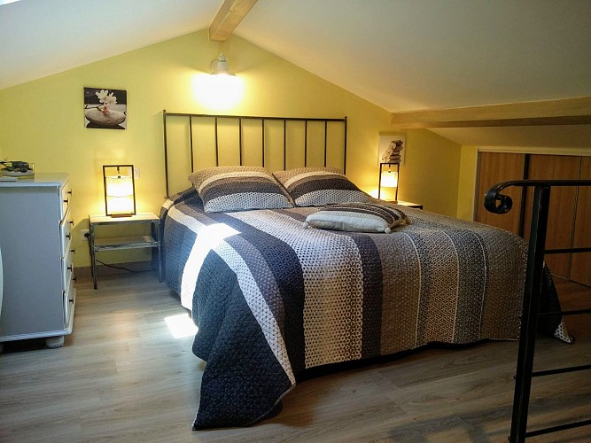 Chambre 1 (lit double)