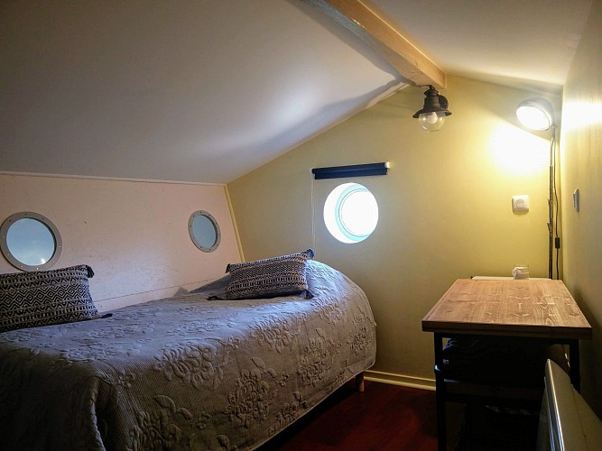Chambre 2 (lit simple)