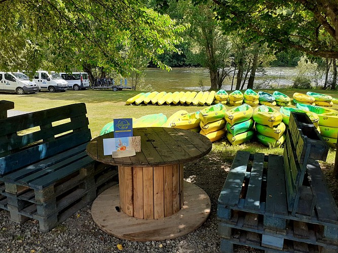 La Guinguette de Trébas au bord de l'eau Tarn