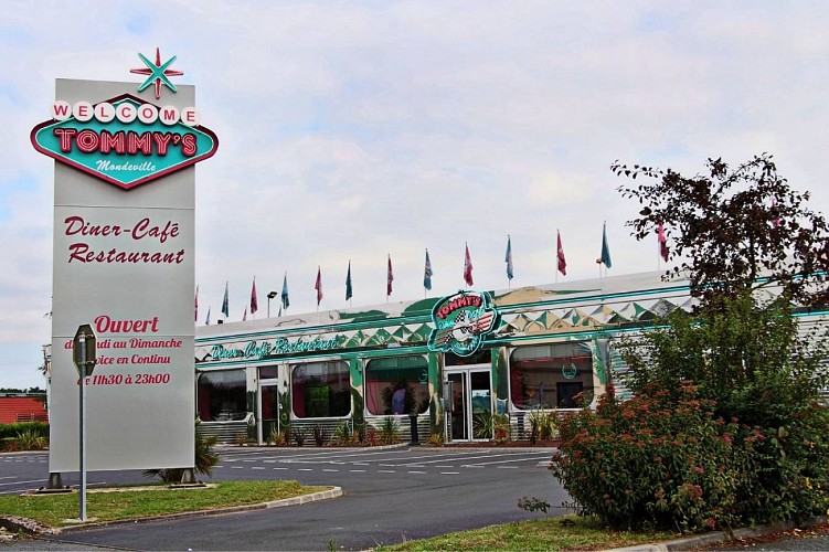 tommys-diner-exterieur-2