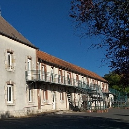 Pierrefitte es bois - centre Loiréolé - extérieurs - Centre de Vacances CGCV