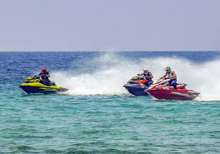 Tour en jet-ski (avec petit tour en bateau inclus) dans la baie de Biscayne - Miami