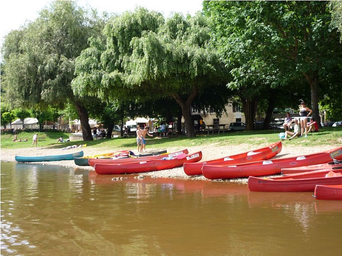 Canoes Limeuil
