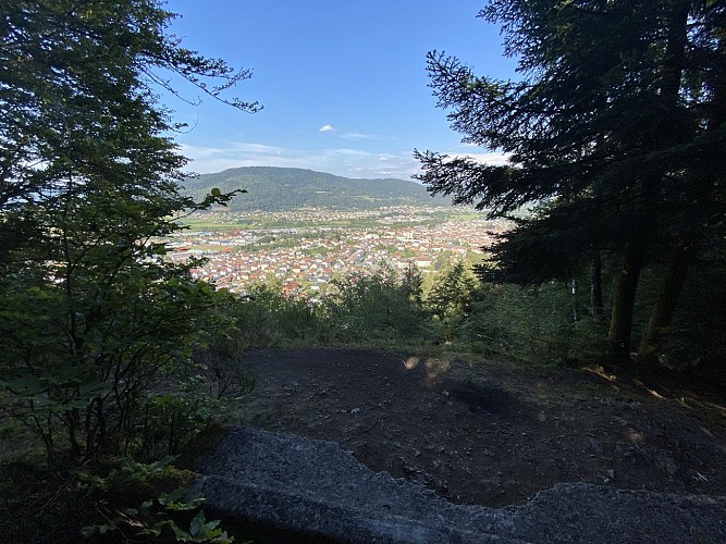 Point de vue du banc de pierre