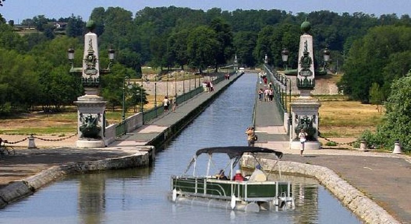 Briare - bateau-location sans permis