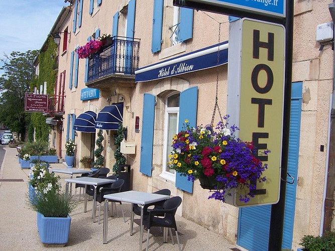 Hôtels Hôtel d'Albion Sault