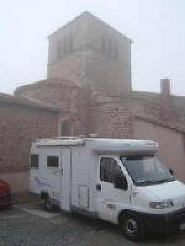 Aire de service municipale pour camping-cars