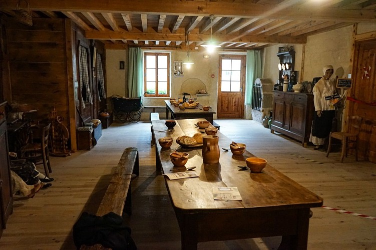 Museum of Fourme (cheese) and Traditions