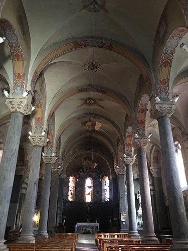 Chalmazel’s churh and its stained glass windows