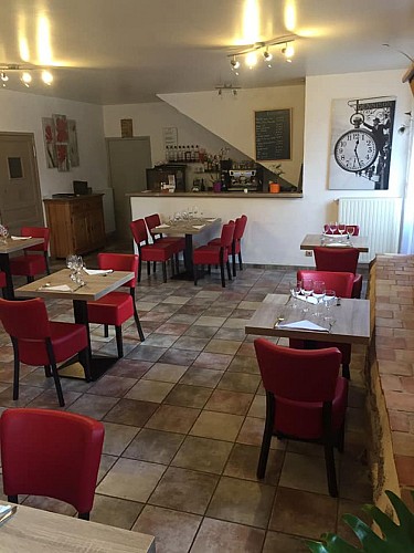 Les Temps Nouveaux Restaurant