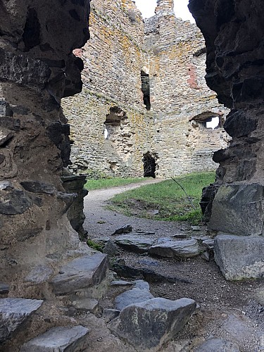 Alleuze and its Castle