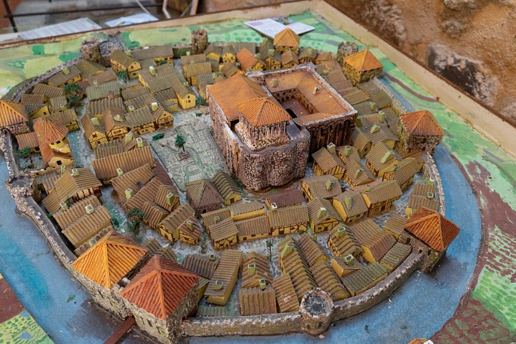 Centre de l’Art Roman en Forez  "Porte de Bise" - Accueil touristique