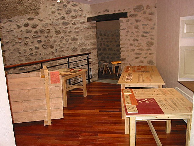 Centre de l’Art Roman en Forez  "Porte de Bise" - Accueil touristique