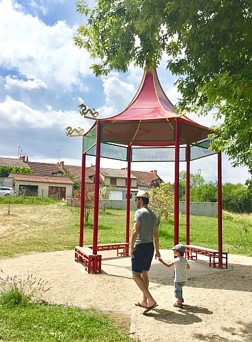 Square du Dragon