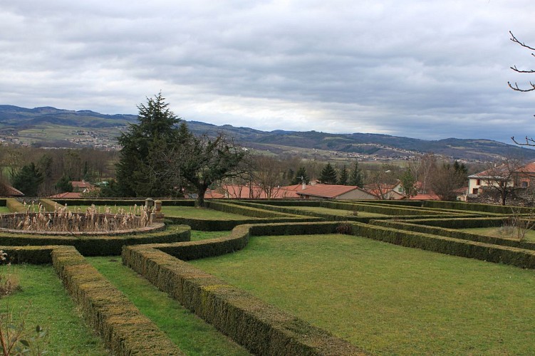 Castillo de Chalain-d'Uzore