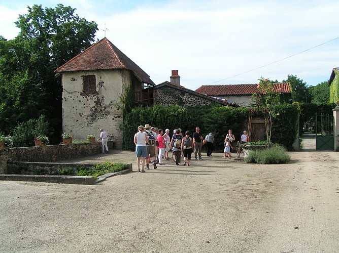 Castillo de Chalain-d'Uzore