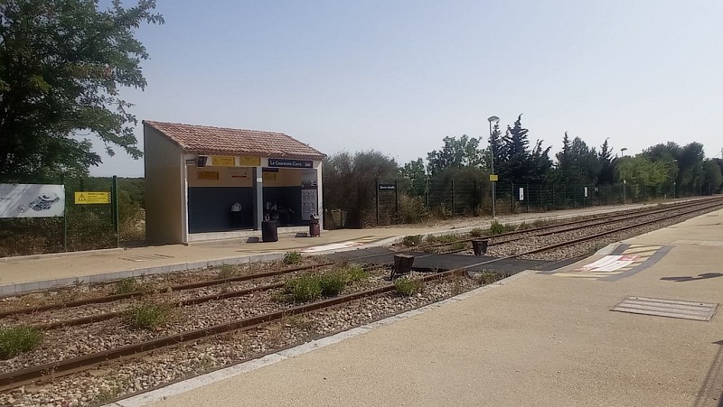 Gare de La Couronne - Carro