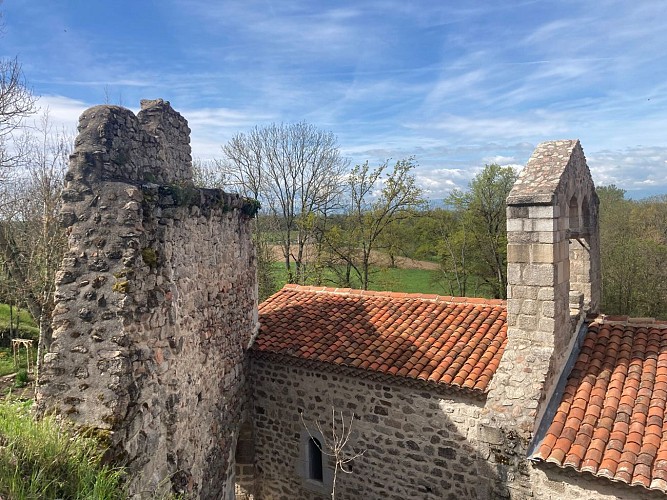 Site et jardin médiévaux de Donzy