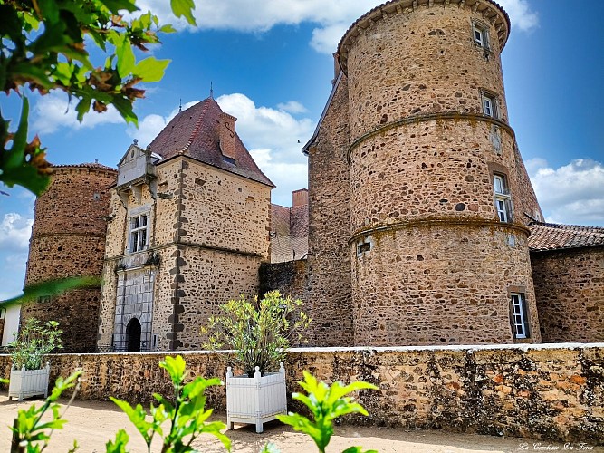 Château de Saint-Marcel-de-Félines