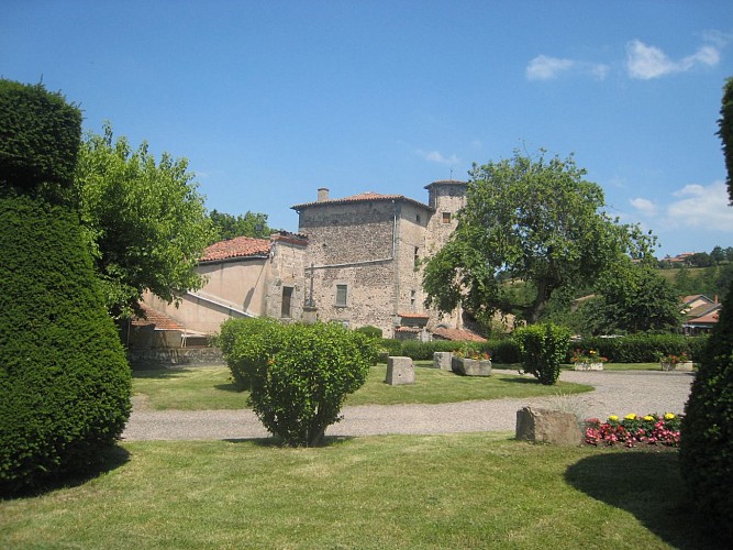 Village of Salt-en-Donzy