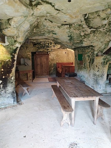 Les Maisons Troglodytes de Forges