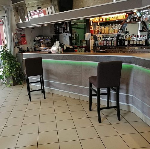 Hôtel-bar-restaurant "Le Clos Fleuri"