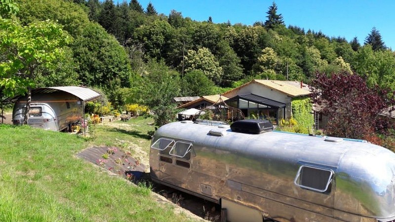 Gîte atypique et nuits américaines en caravanes Airstream