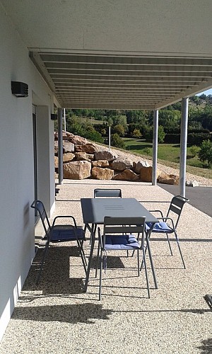 Studio dans villa neuve