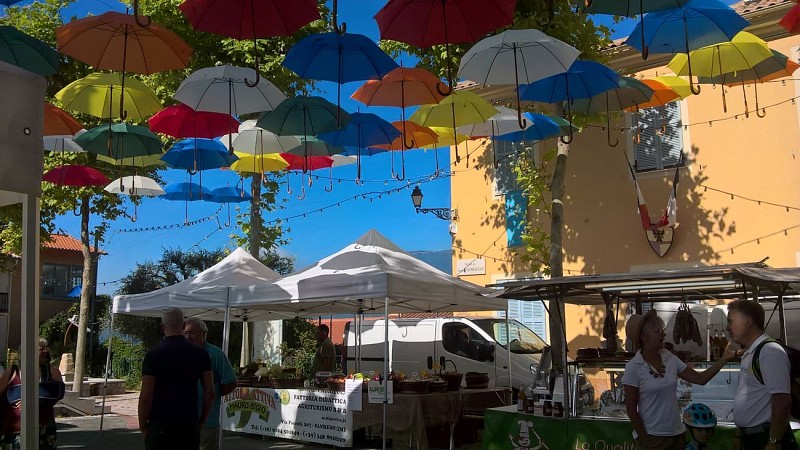 Bauernmarkt in Castellar