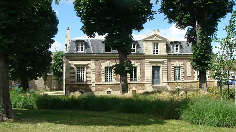 The Parc des Sophoras at Montesson