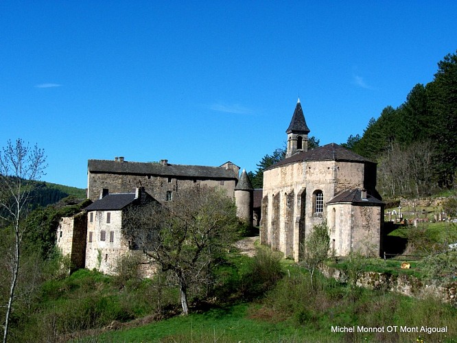 Village de St Sauveur Camprieu